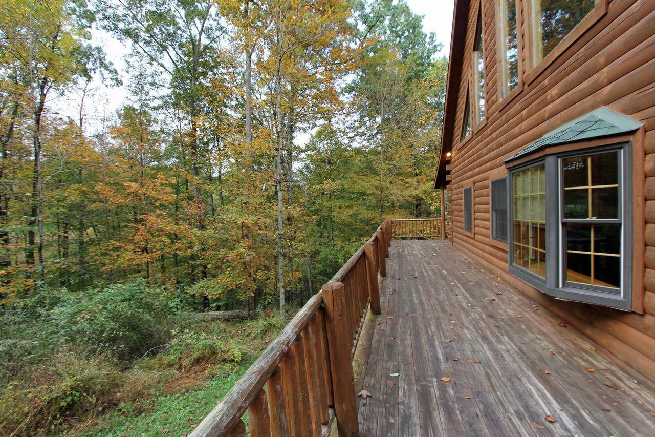 Big Pine Lodge In Hocking Hills Logan Exterior foto