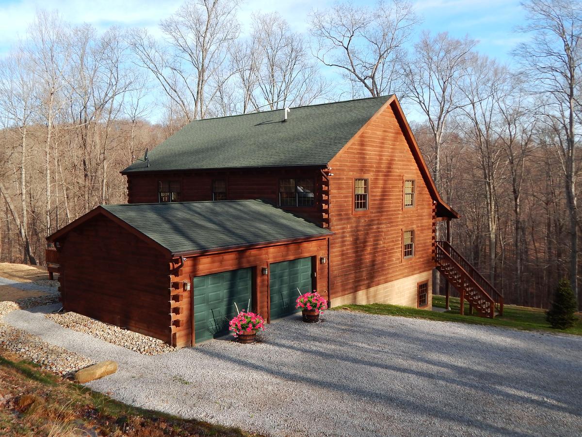 Big Pine Lodge In Hocking Hills Logan Exterior foto